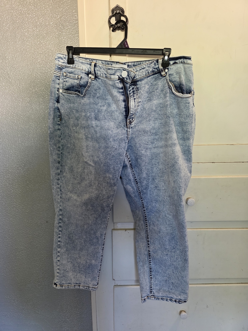 Lane Bryant Light Acid Wash Blue Straight-Leg Jeans